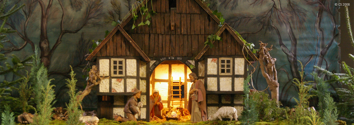 Ihnen und Ihrer Familie wünschen wir einen besinnlichen Advent, ein frohes Weihnachtsfest und einen guten Start ins Jahr 2024.