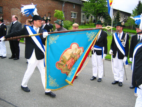 2005