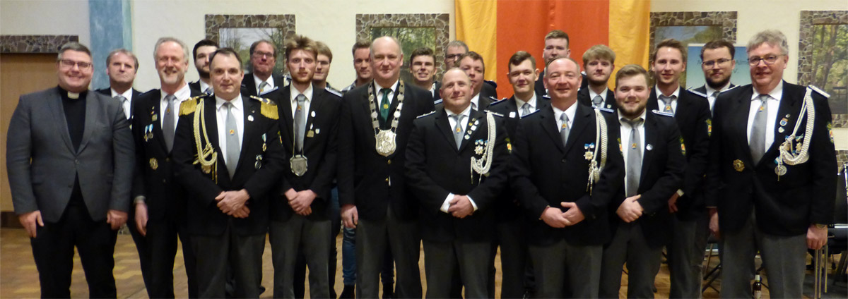 Vorstand St. Ludgerus Schützenbruderschaft mit neuen und scheidenden Vorstandsmitgliedern im Januar 2023.